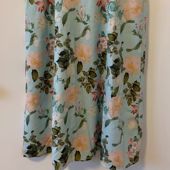 TRISTAN Print Floral Dress - Picture 11 of 12